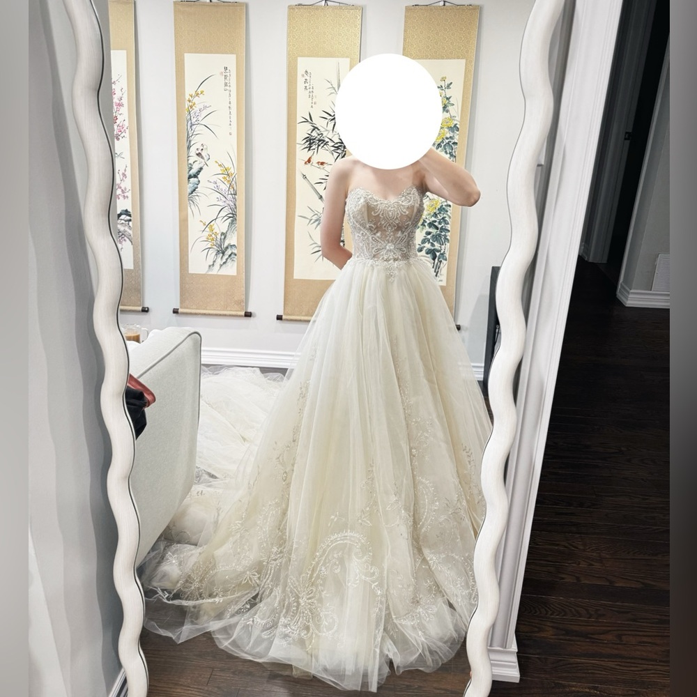 Casablanca Wedding Dress (Ball Gown, Size 6, Champagne color)